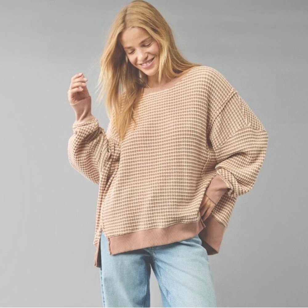 American Eagle Women’s Oversized Big Hug Waffle Crew Neck Sweatshirt